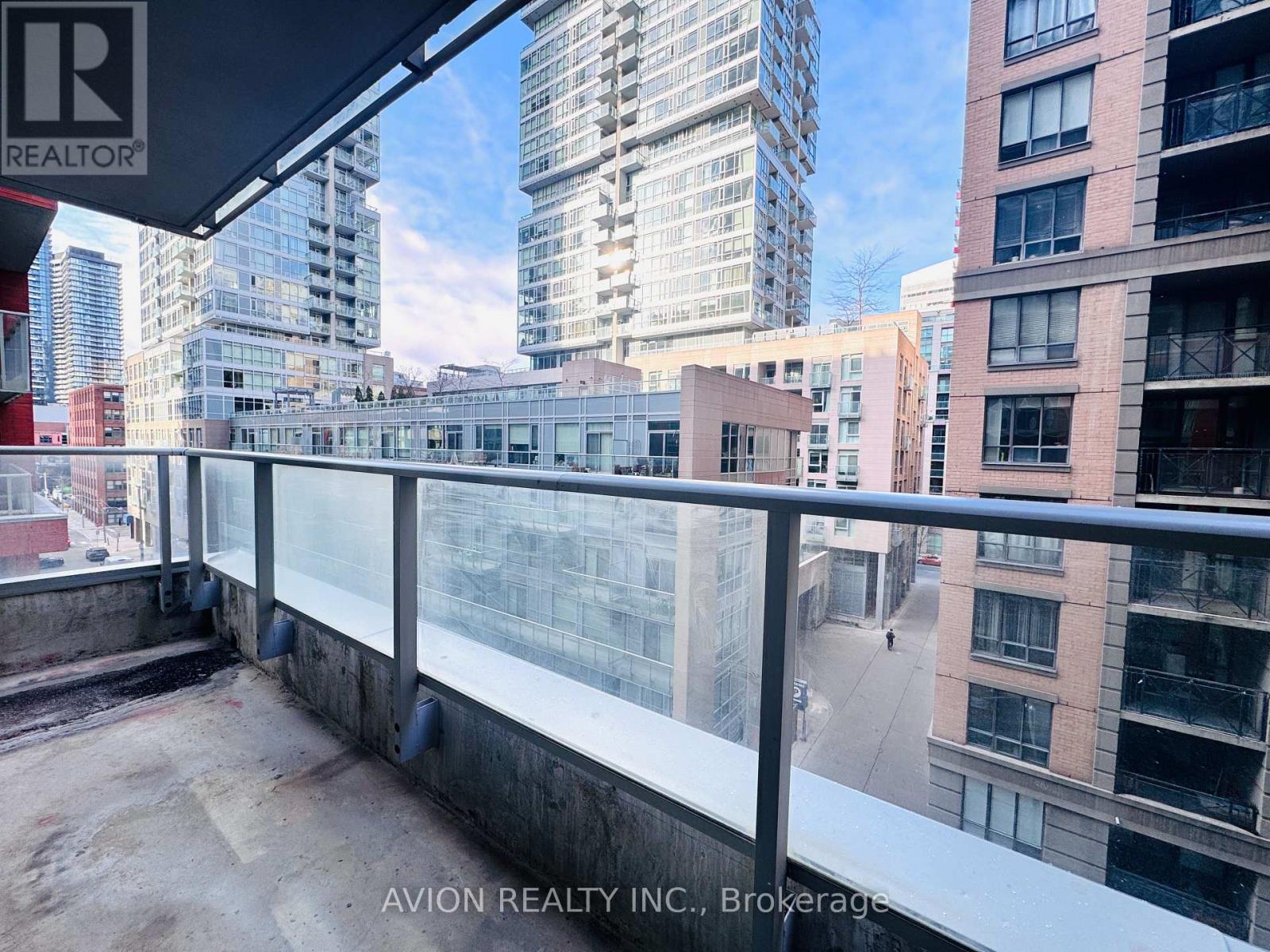 604 - 126 Simcoe Street, Toronto, Ontario  M5H 4E6 - Photo 10 - C12640062