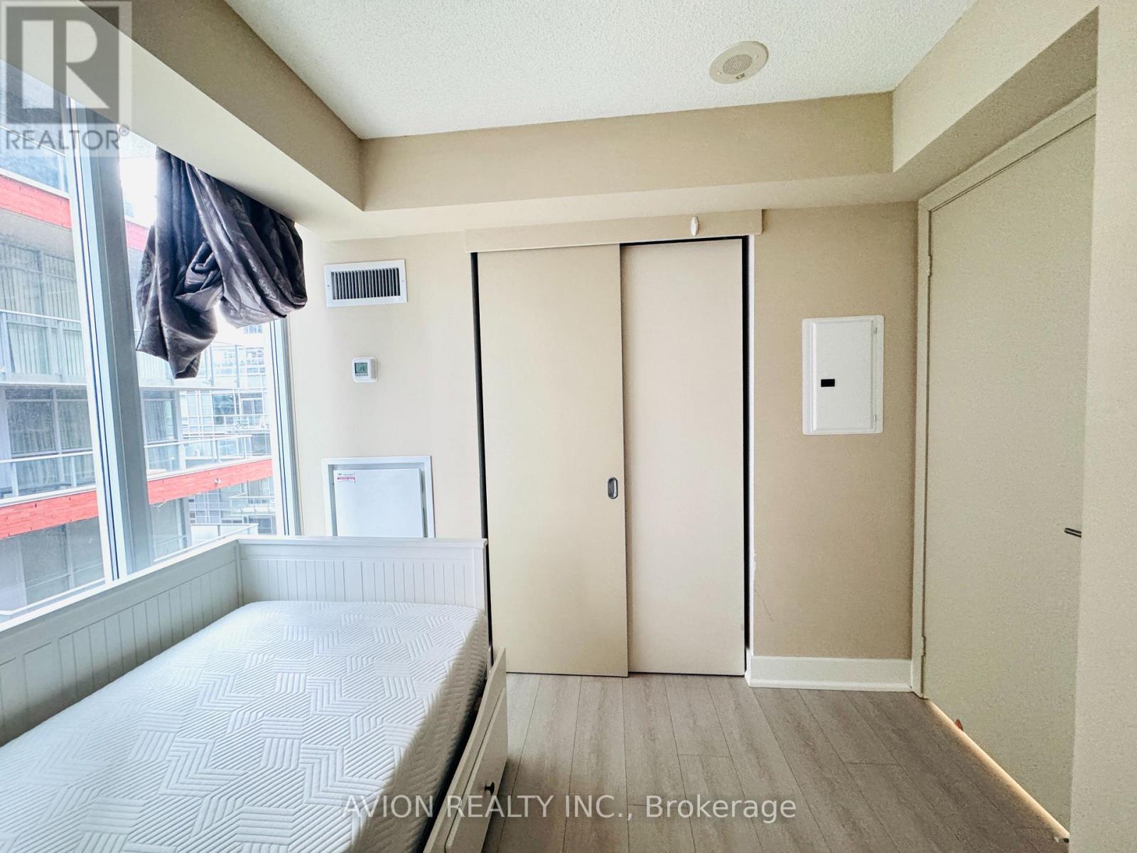 604 - 126 Simcoe Street, Toronto, Ontario  M5H 4E6 - Photo 12 - C12640062