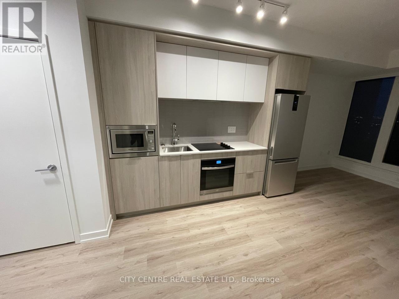 4012 - 395 SQUARE ONE DRIVE, Mississauga, Ontario