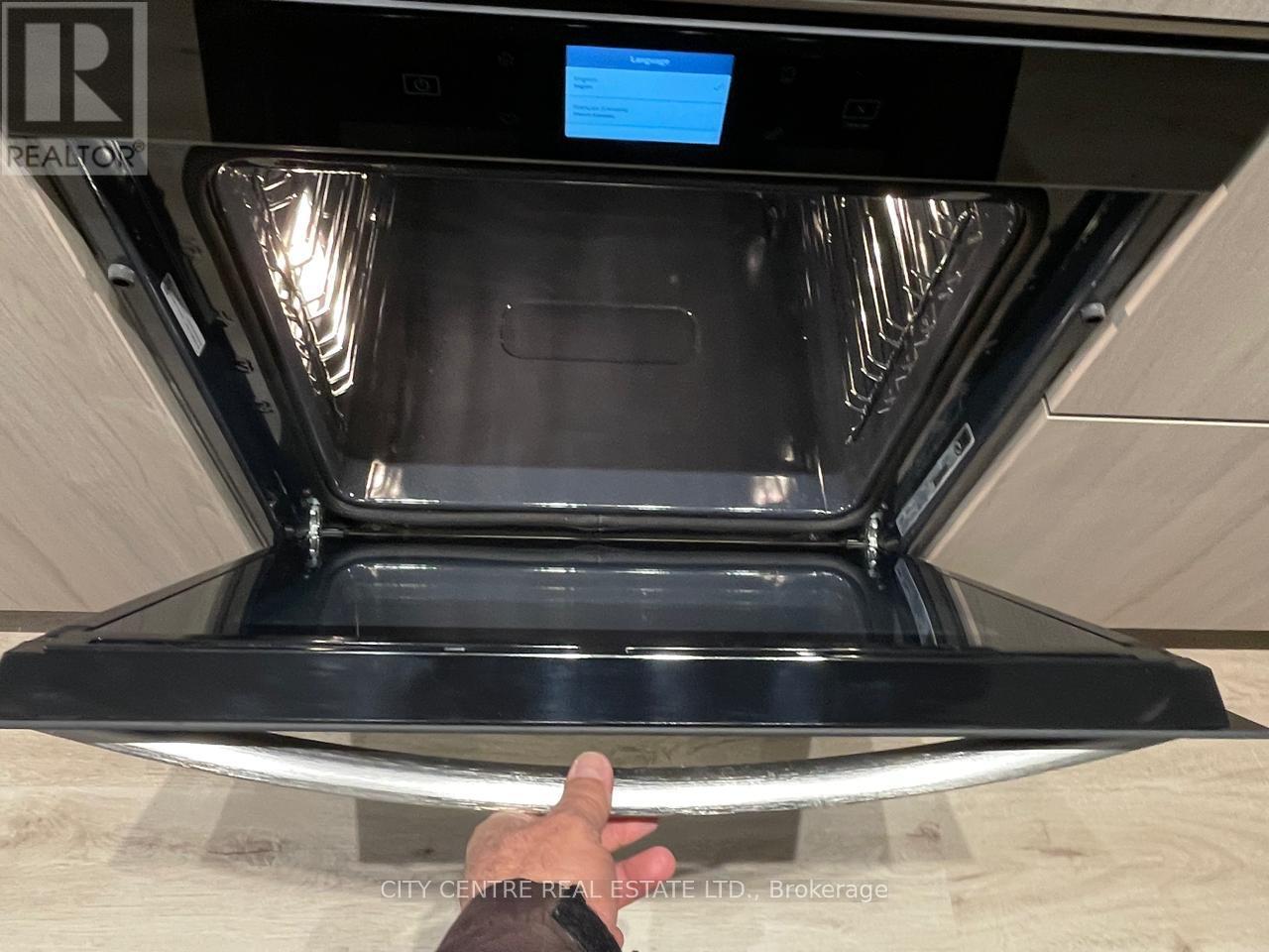 4012 - 395 Square One Drive, Mississauga, Ontario  L5B 0P6 - Photo 25 - W12647326