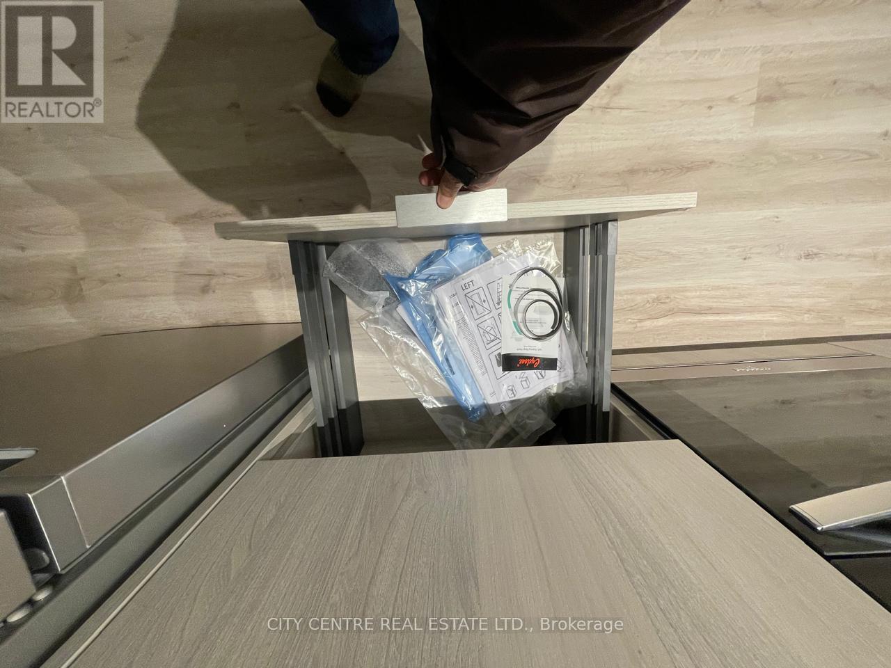 4012 - 395 Square One Drive, Mississauga, Ontario  L5B 0P6 - Photo 30 - W12647326