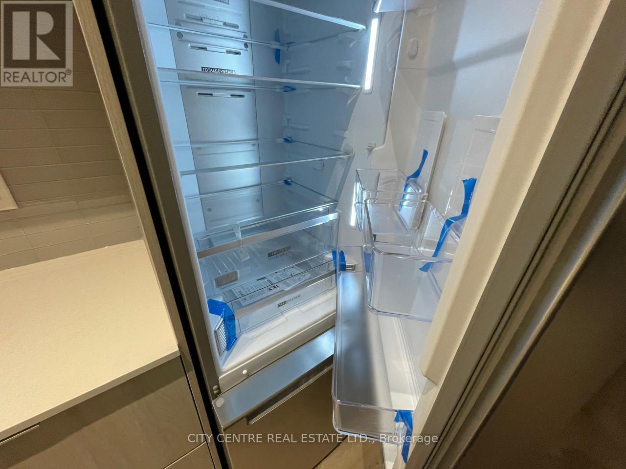 4012 - 395 Square One Drive, Mississauga, Ontario  L5B 0P6 - Photo 31 - W12647326