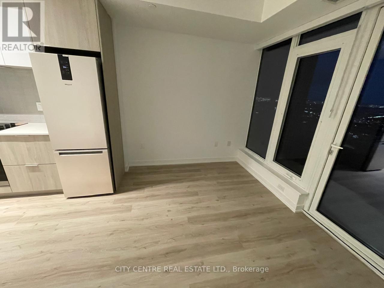 4012 - 395 Square One Drive, Mississauga, Ontario  L5B 0P6 - Photo 8 - W12647326