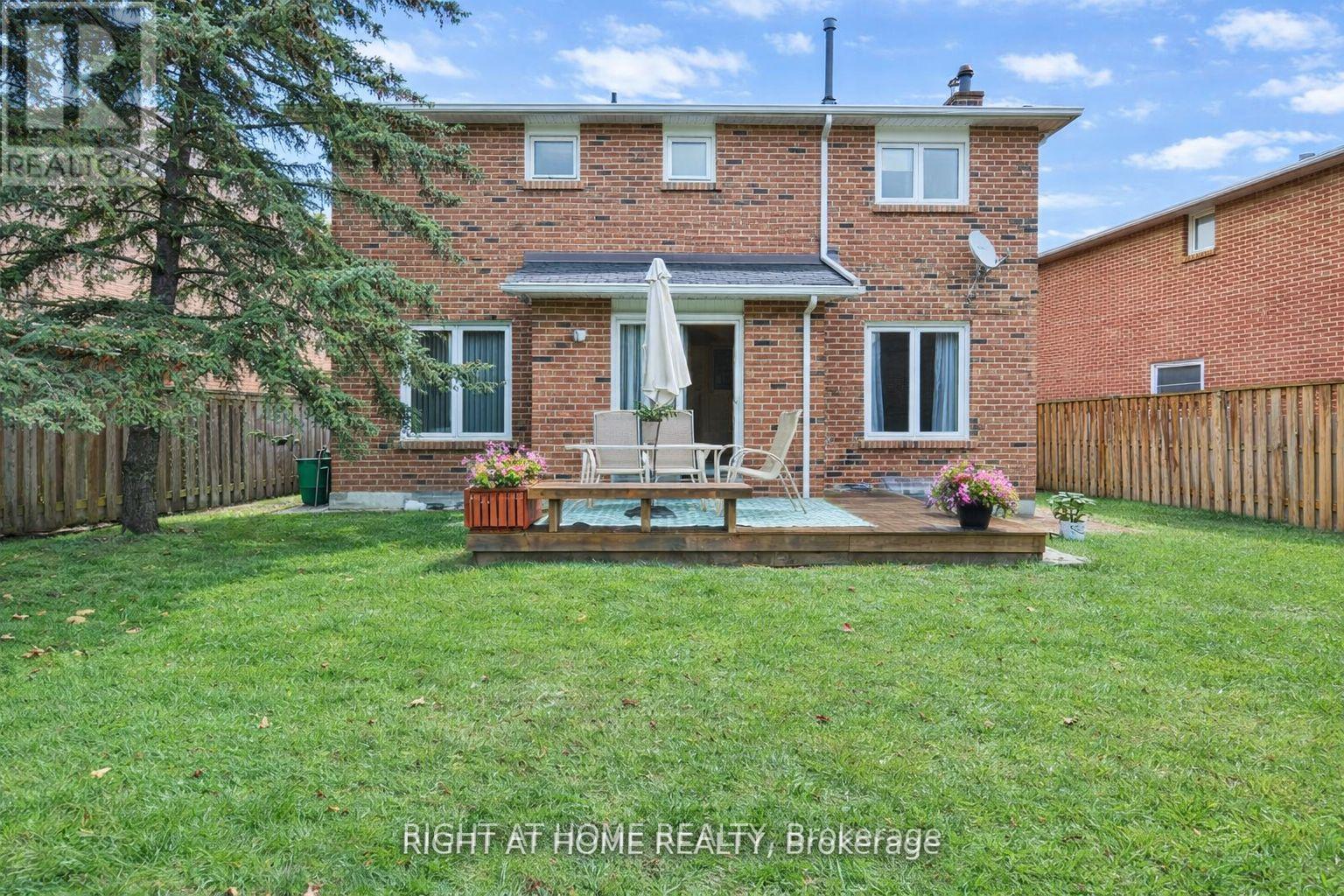 1433 Bough Beeches Boulevard, Mississauga, Ontario  L4W 3B4 - Photo 26 - W12646658