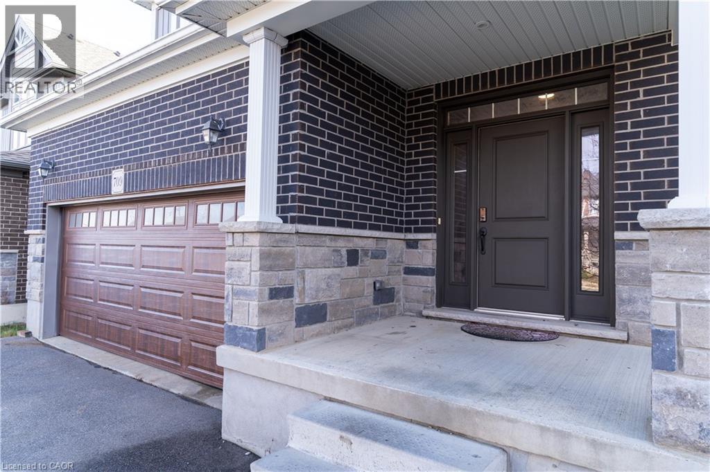 709 Rock Elm Street, Waterloo, Ontario  N2V 0C3 - Photo 3 - 40794899