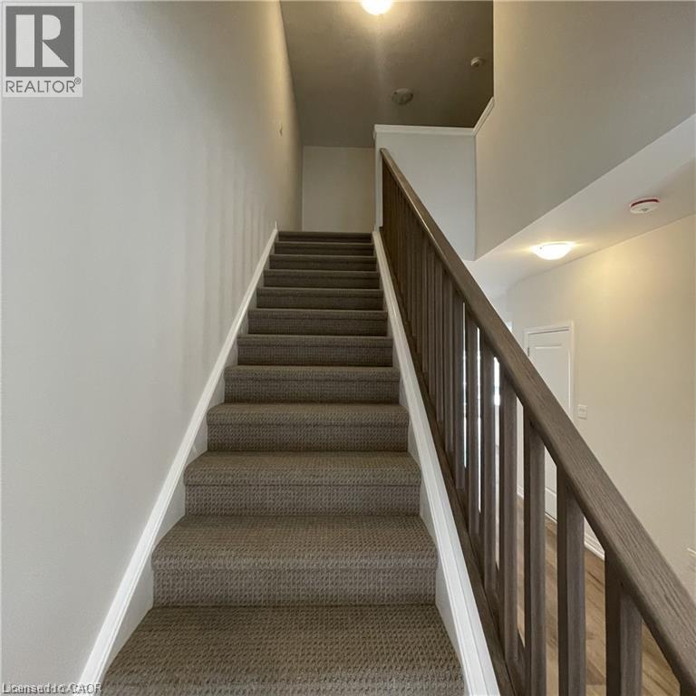 155 Equestrian Way Unit# 48, Cambridge, Ontario  N3E 0E8 - Photo 3 - 40794751