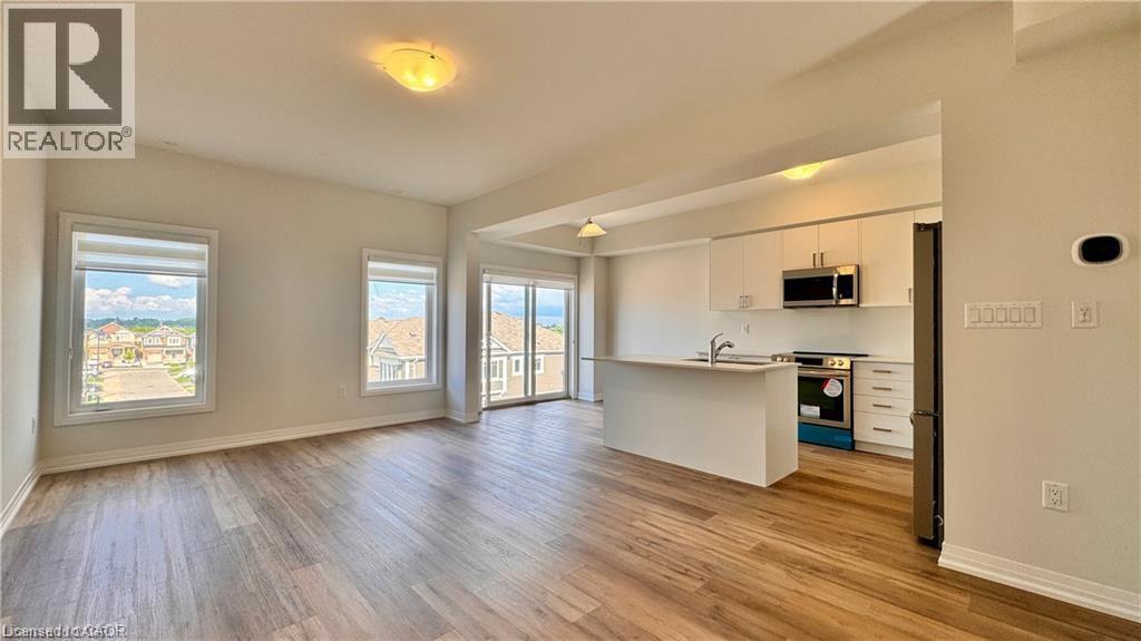 155 Equestrian Way Unit# 48, Cambridge, Ontario  N3E 0E8 - Photo 4 - 40794751