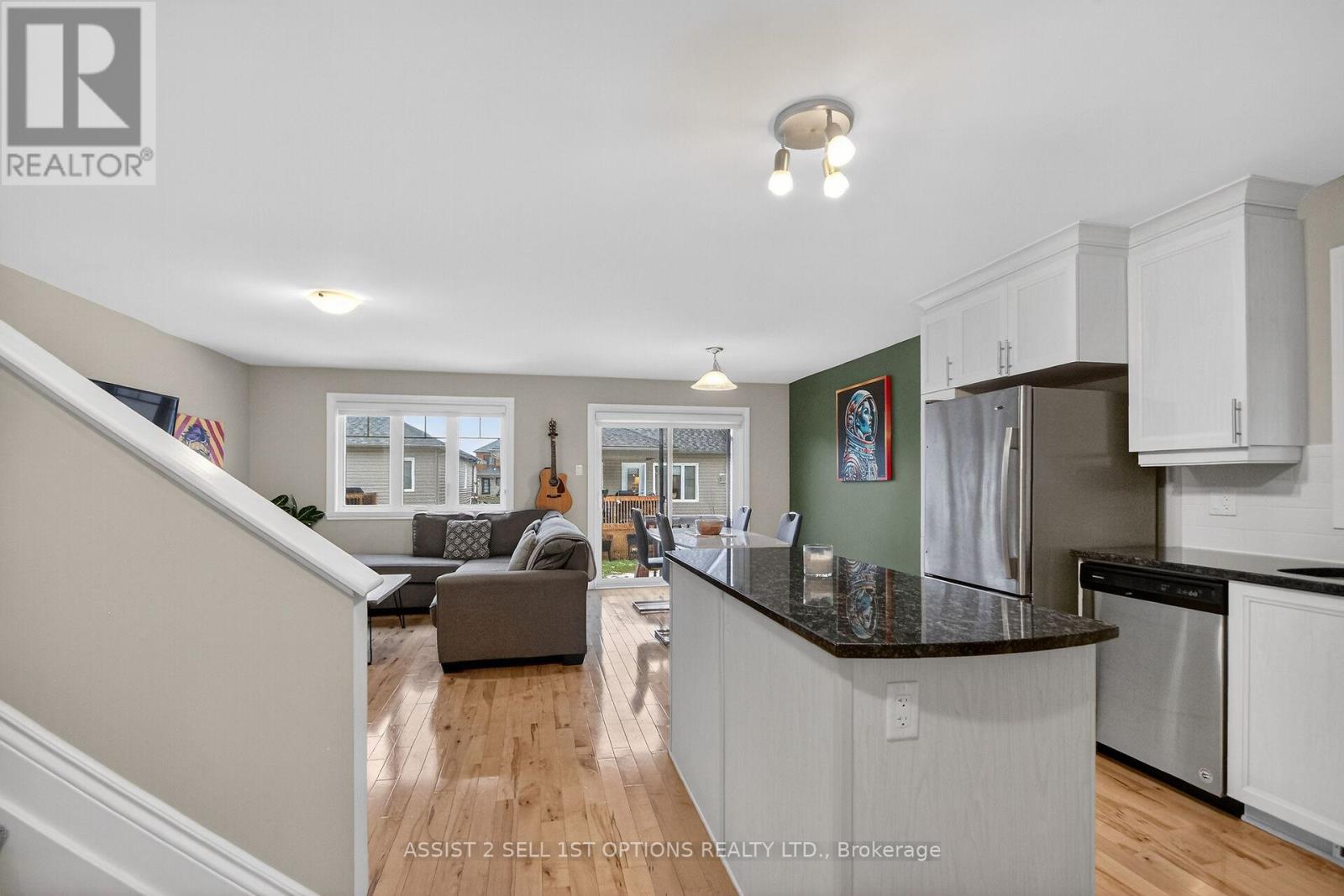 355 Twilight Avenue, Russell, Ontario  K4R 0E3 - Photo 6 - X12647336