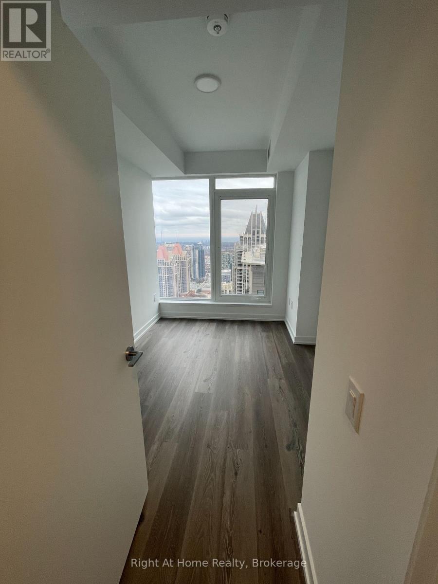 3905 - 395 Square One Drive, Mississauga, Ontario  L5B 0P6 - Photo 16 - W12647342