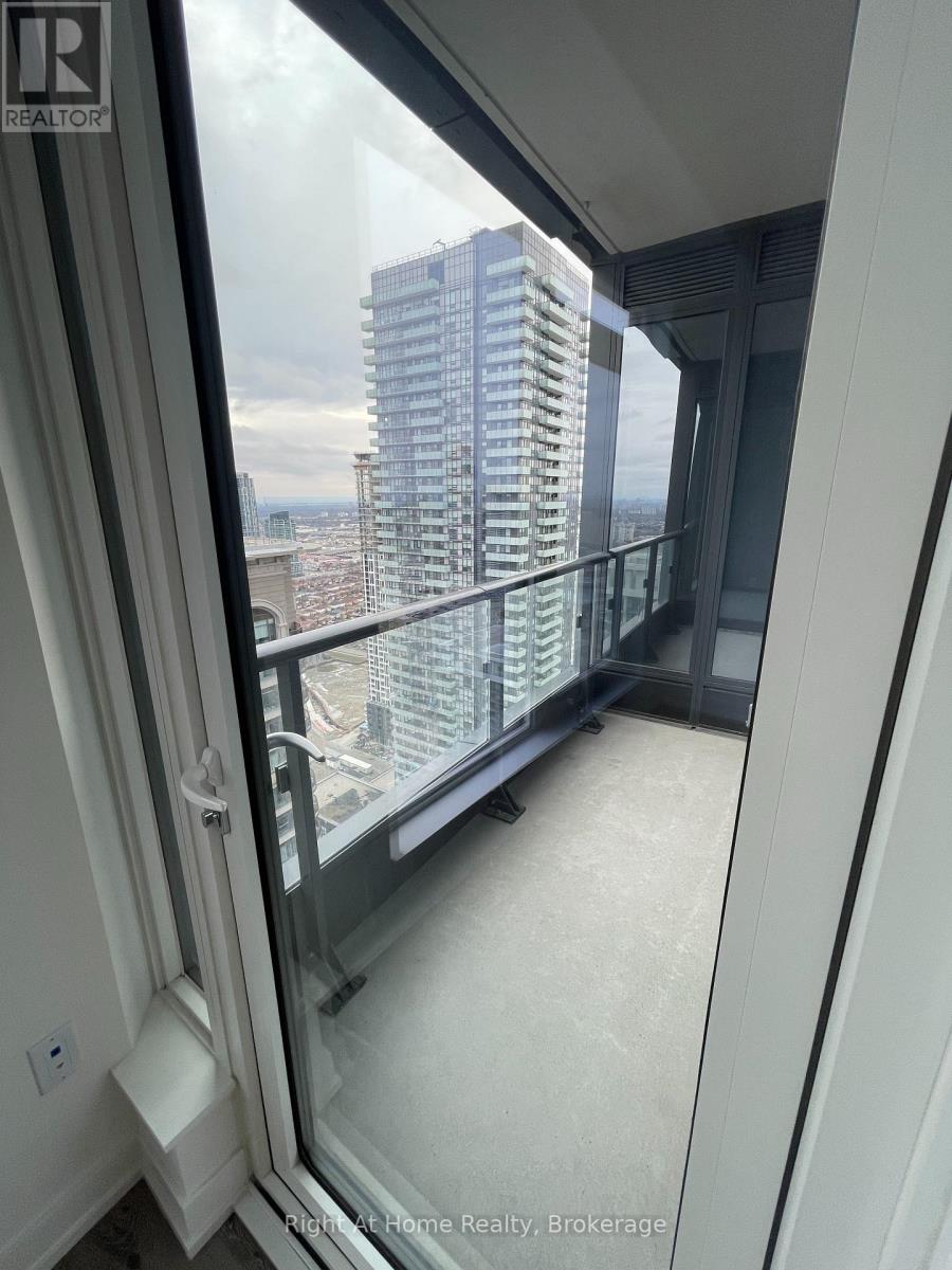 3905 - 395 Square One Drive, Mississauga, Ontario  L5B 0P6 - Photo 21 - W12647342