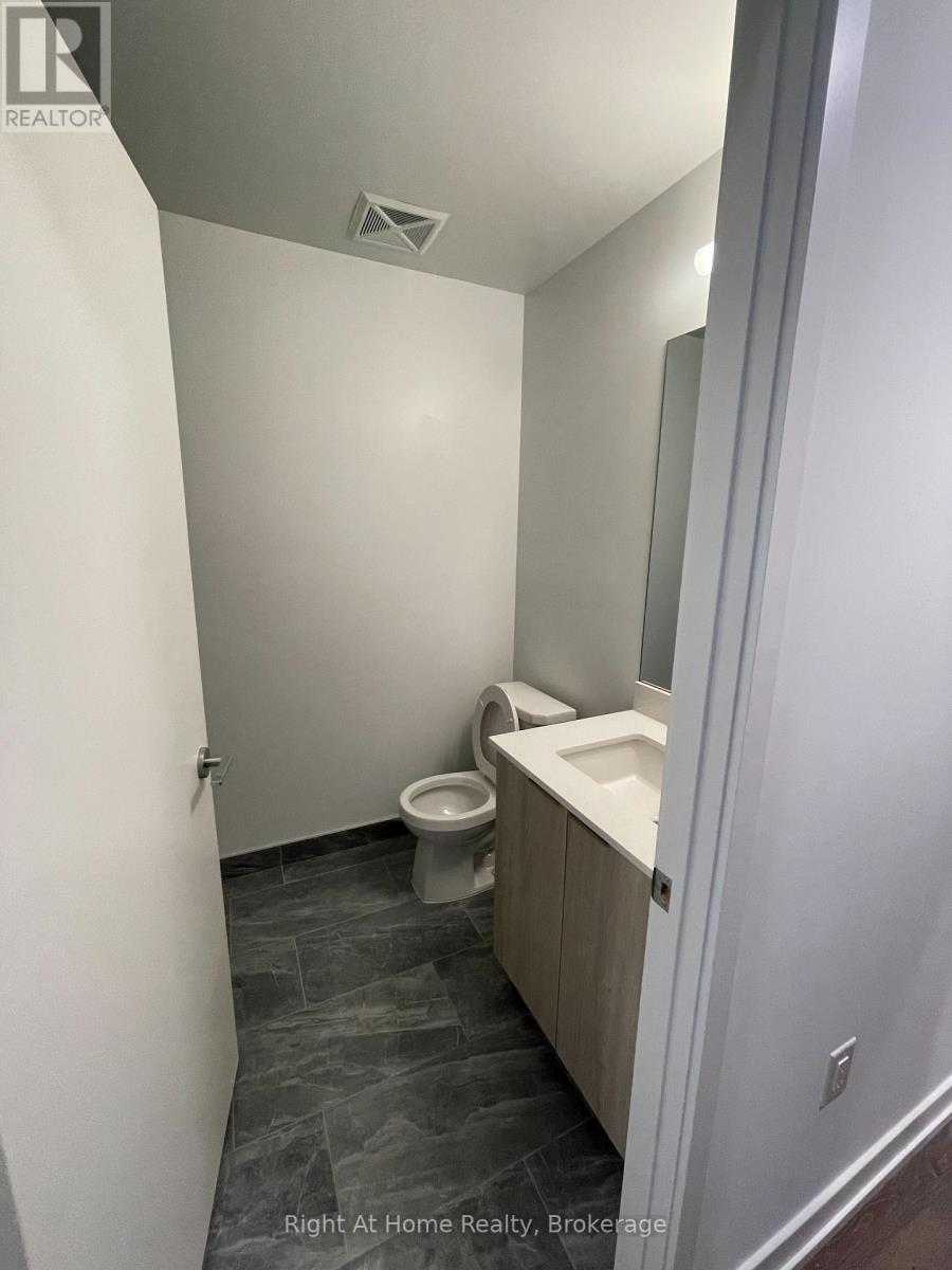 3905 - 395 Square One Drive, Mississauga, Ontario  L5B 0P6 - Photo 3 - W12647342