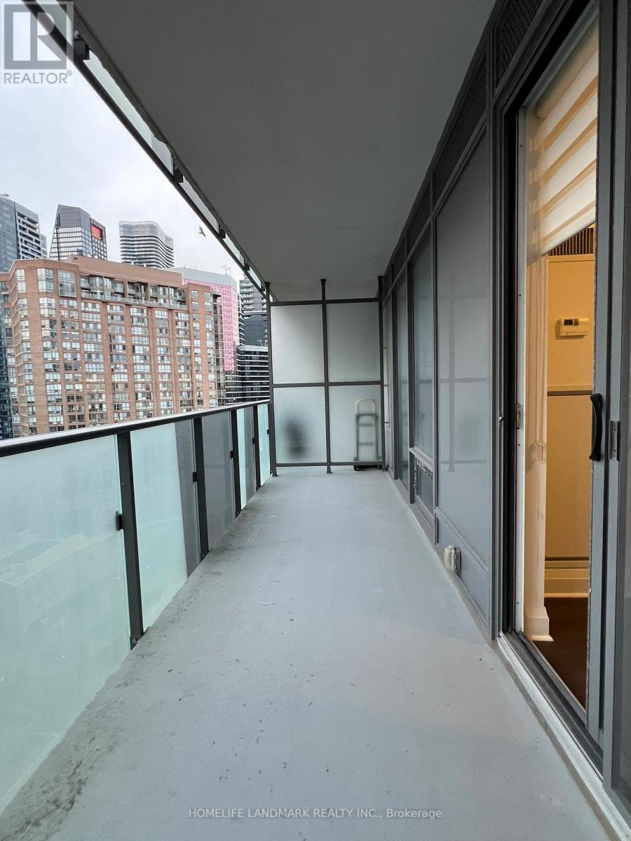 1611 - 1080 Bay Street, Toronto, Ontario  M5S 0A5 - Photo 2 - C12647340