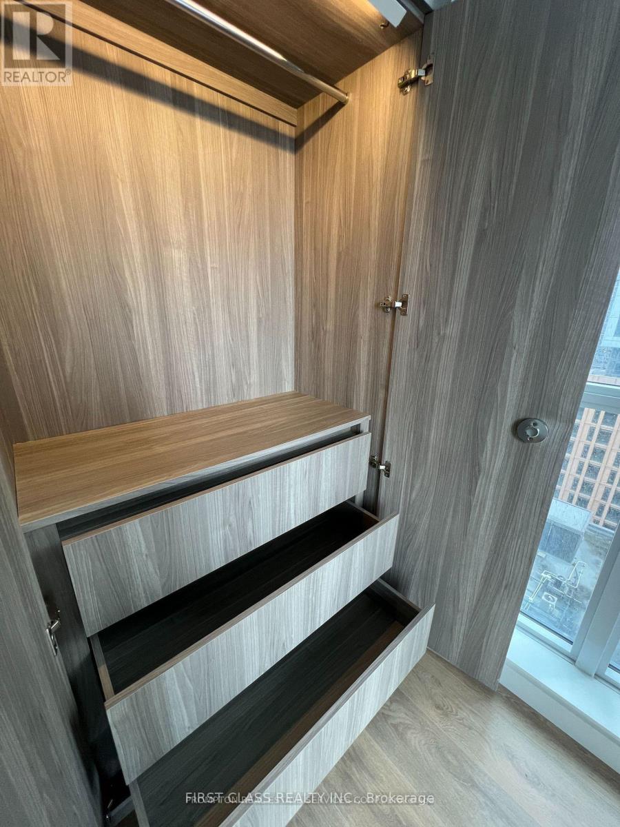 1907 - 38 Widmer Street, Toronto, Ontario  M5V 0P7 - Photo 13 - C12647350
