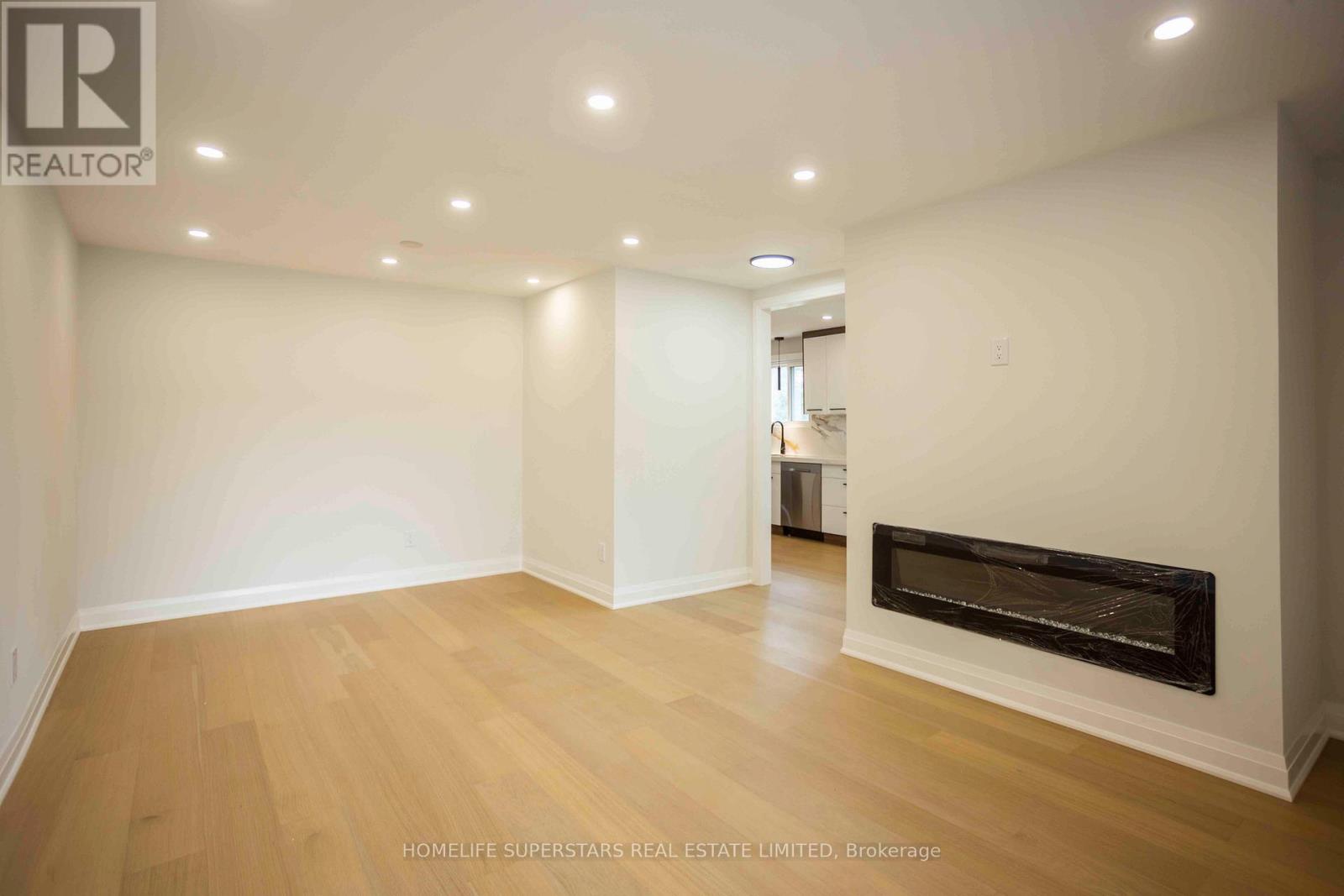 Upper - 15 Shademaster Court, Toronto, Ontario  M1B 1Y5 - Photo 10 - E12647358