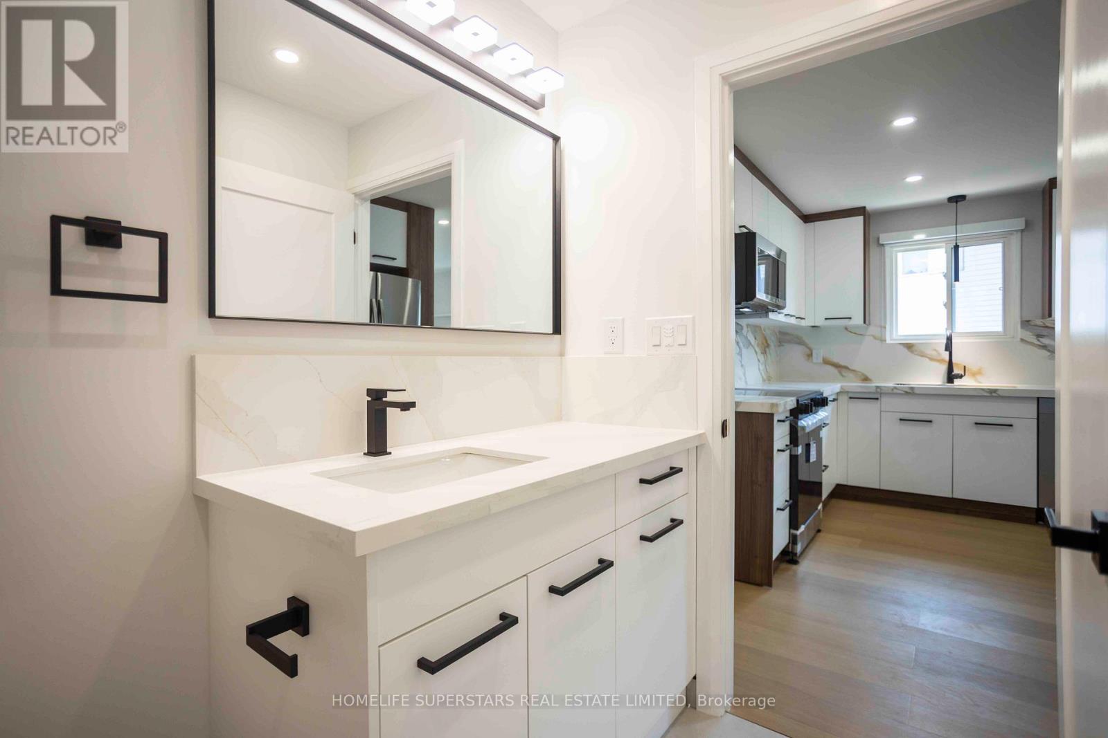 Upper - 15 Shademaster Court, Toronto, Ontario  M1B 1Y5 - Photo 12 - E12647358