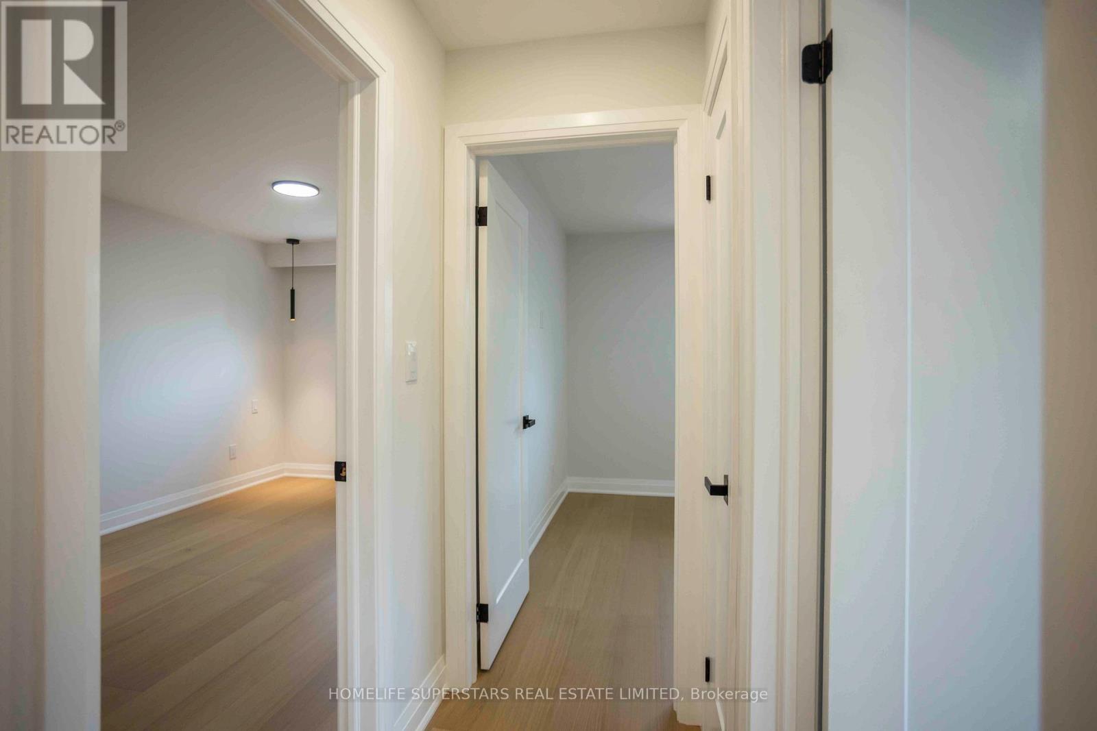 Upper - 15 Shademaster Court, Toronto, Ontario  M1B 1Y5 - Photo 13 - E12647358