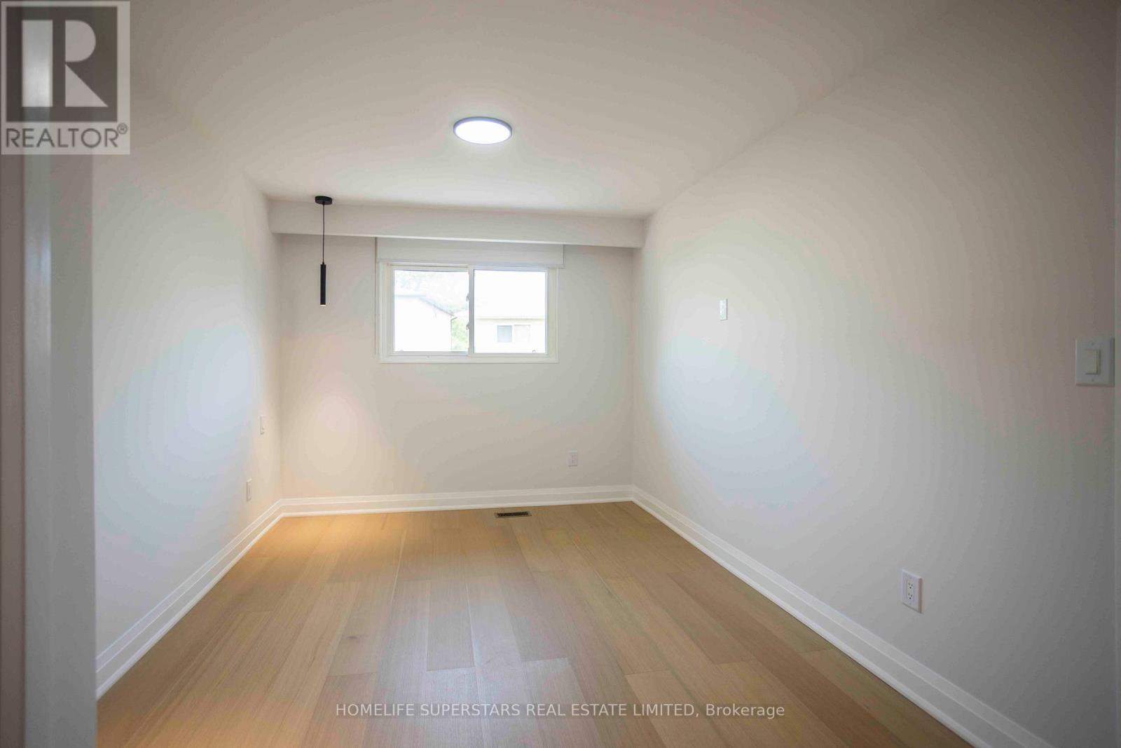 Upper - 15 Shademaster Court, Toronto, Ontario  M1B 1Y5 - Photo 16 - E12647358