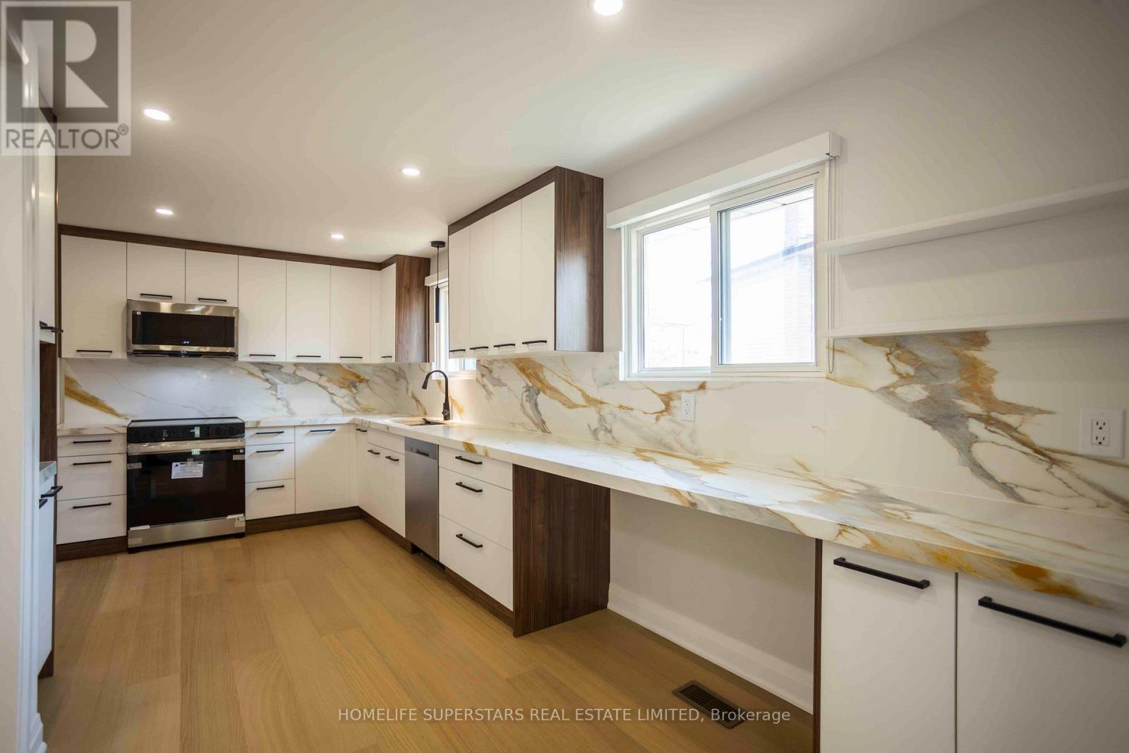 Upper - 15 Shademaster Court, Toronto, Ontario  M1B 1Y5 - Photo 2 - E12647358