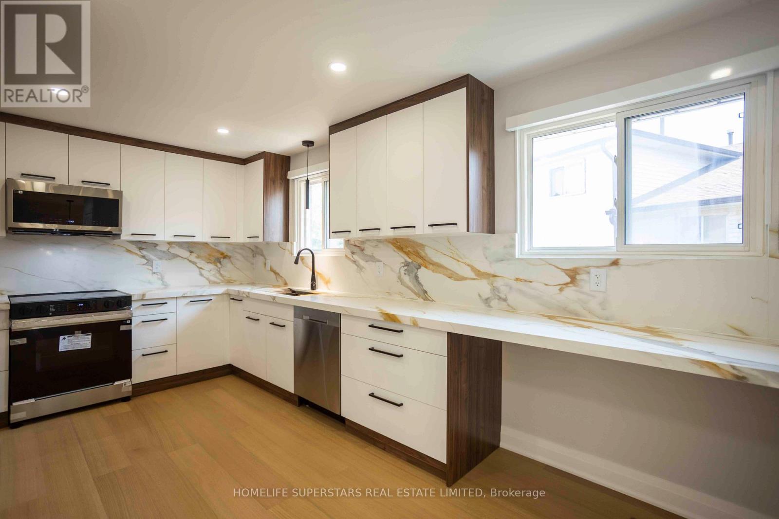 Upper - 15 Shademaster Court, Toronto, Ontario  M1B 1Y5 - Photo 3 - E12647358