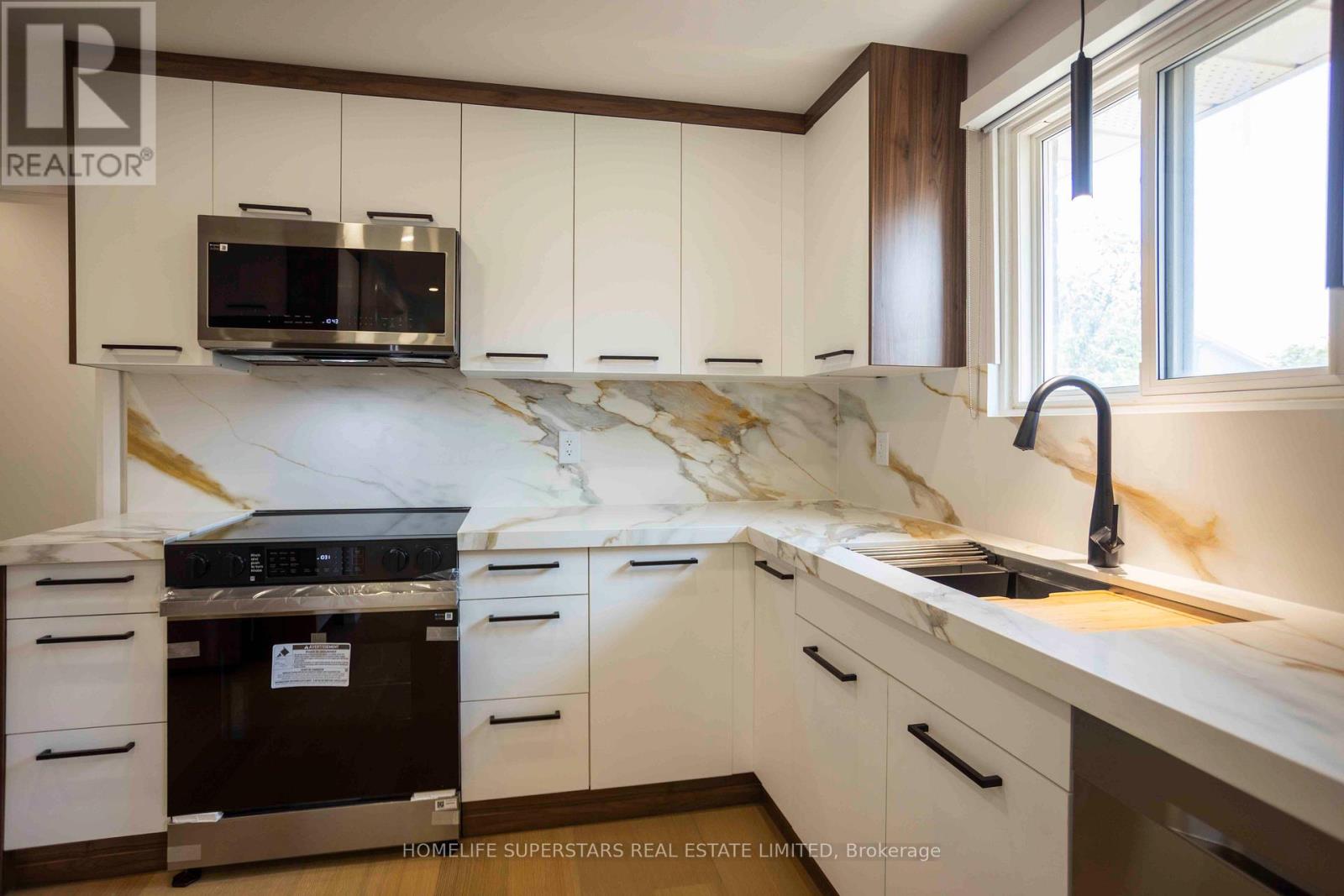 Upper - 15 Shademaster Court, Toronto, Ontario  M1B 1Y5 - Photo 6 - E12647358