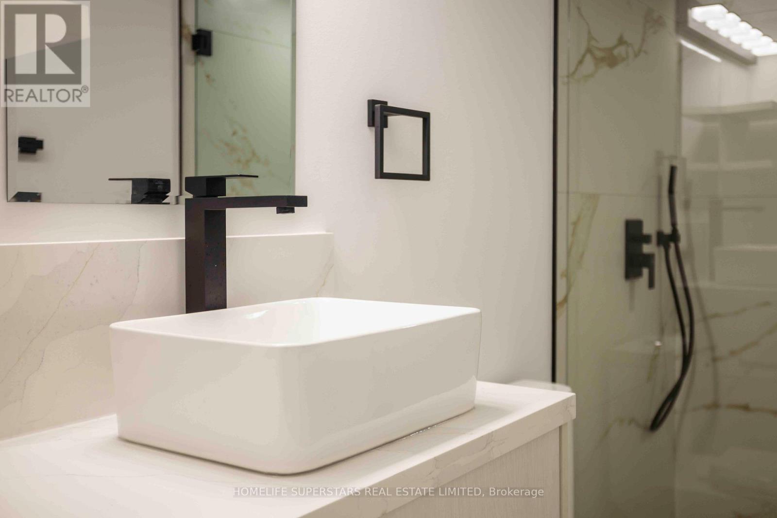 Lower - 15 Shademaster Court, Toronto, Ontario  M1B 1Y5 - Photo 13 - E12647360