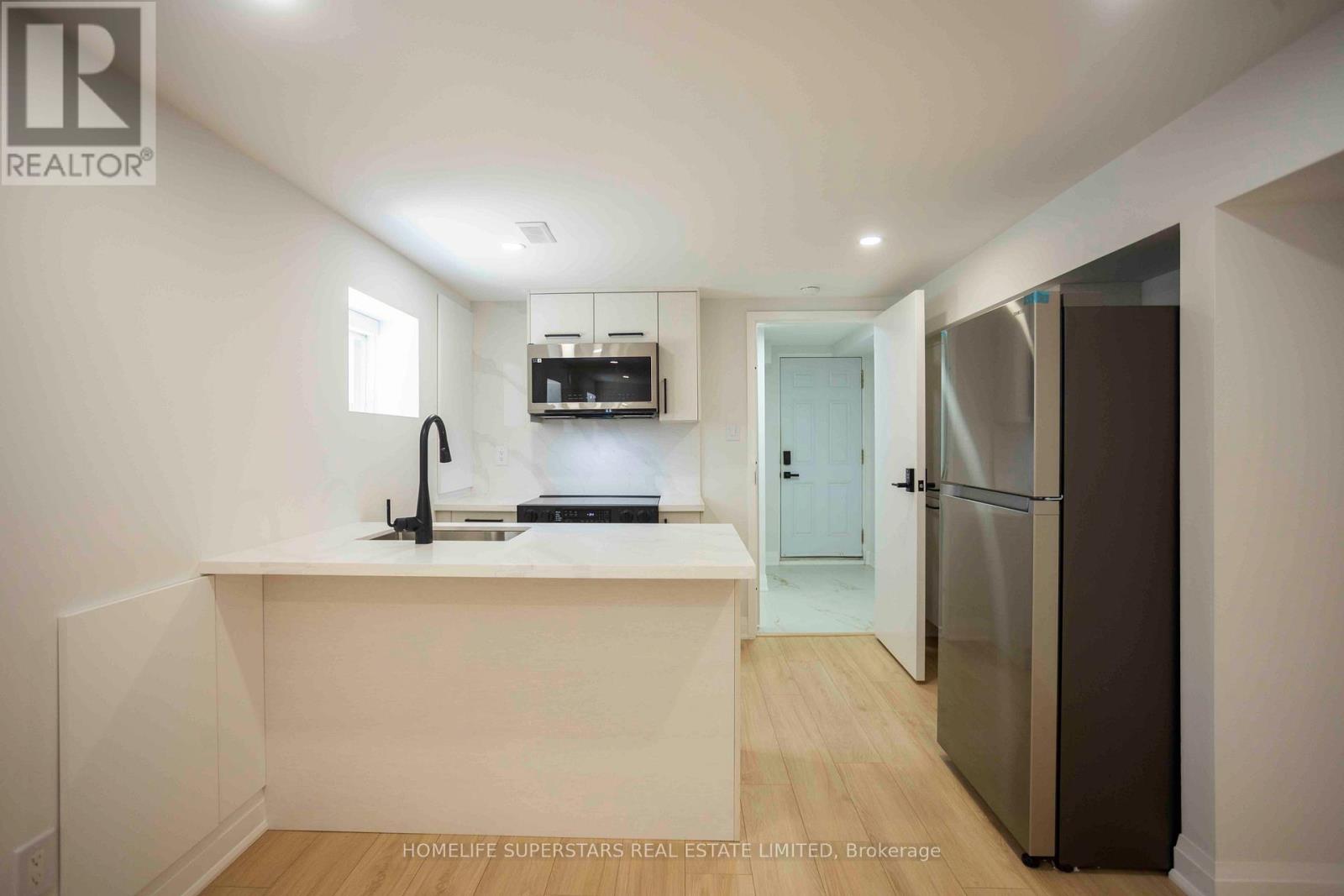 Lower - 15 Shademaster Court, Toronto, Ontario  M1B 1Y5 - Photo 9 - E12647360