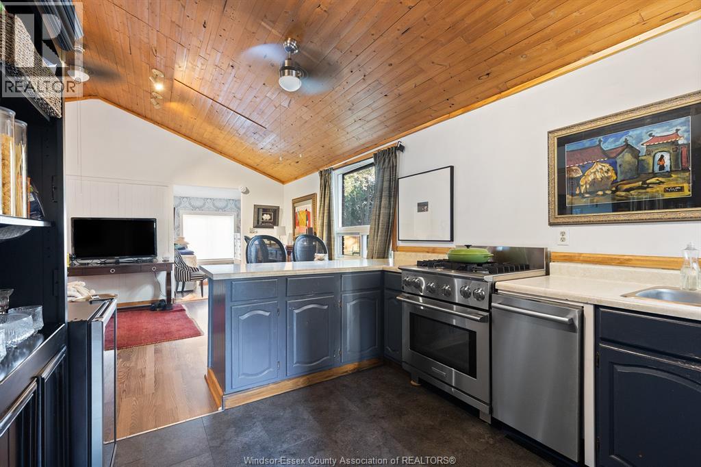 125 Crystal Lane, Harrow, Ontario  N0R 1G0 - Photo 3 - 25025548