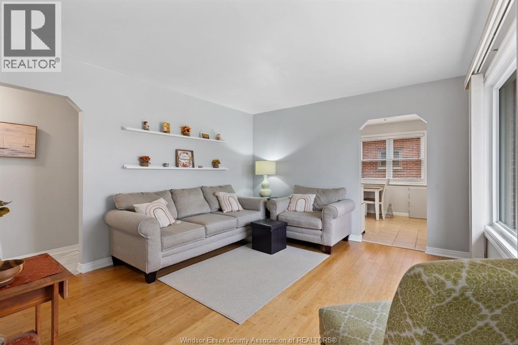 964 Parkview Avenue, Windsor, Ontario  N8S 2X4 - Photo 2 - 25030793