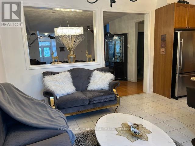 Main - 531 Reeves Way Boulevard, Whitchurch-Stouffville, Ontario  L4A 0H1 - Photo 2 - N12646180