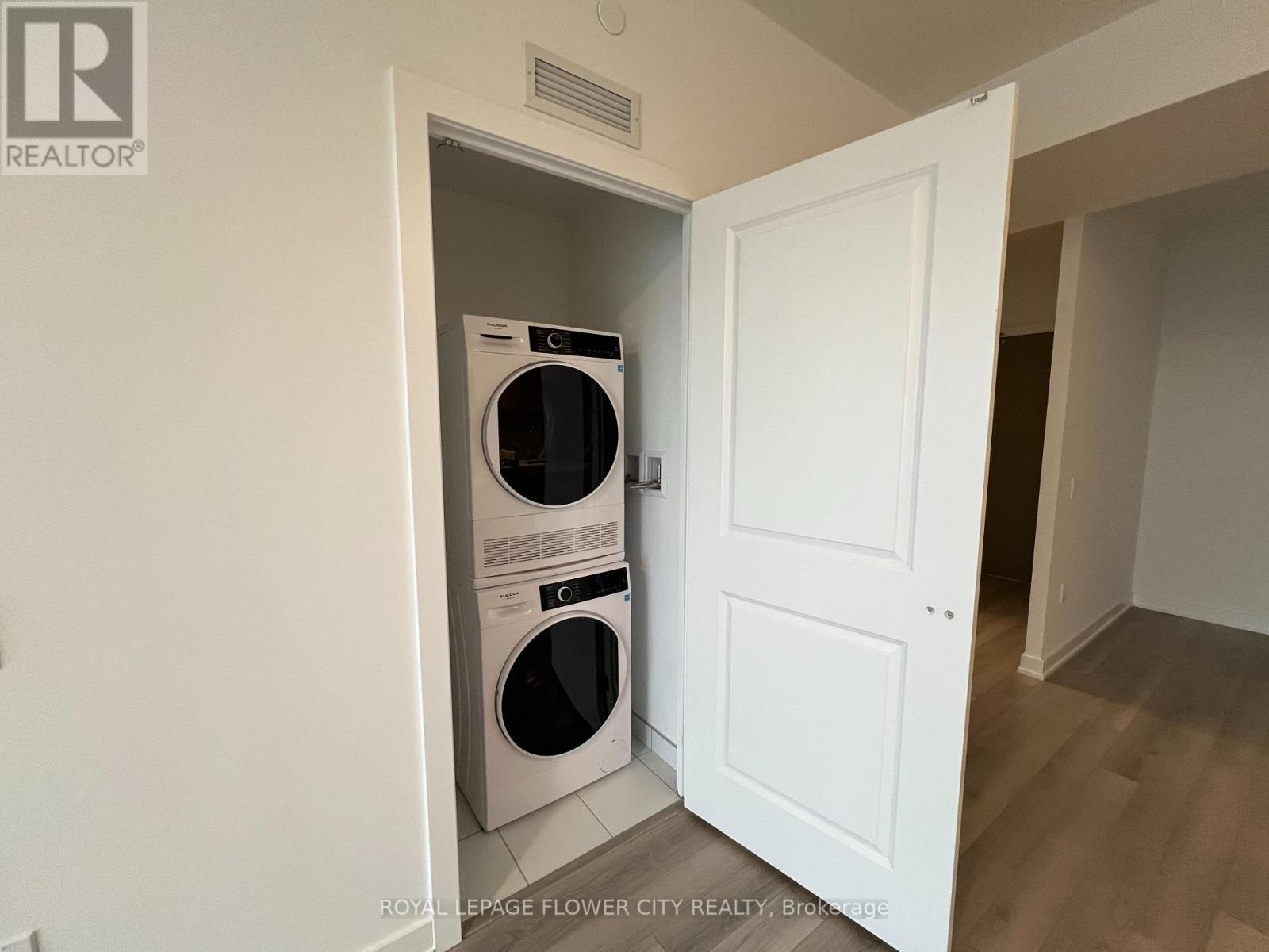 724 - 15 Skyridge Drive, Brampton, Ontario  L6P 4S3 - Photo 9 - W12646926