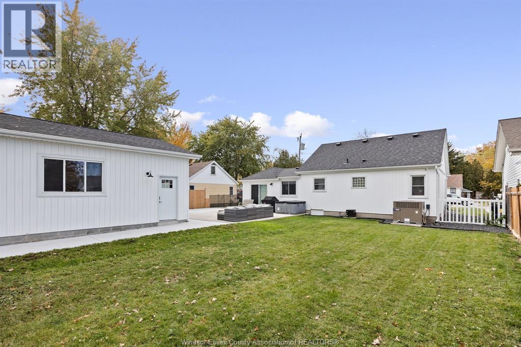 210 Pierre Avenue, Lakeshore, Ontario  N0R 1C0 - Photo 15 - 25027598