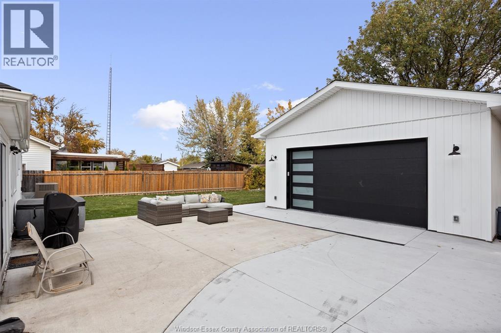 210 Pierre Avenue, Lakeshore, Ontario  N0R 1C0 - Photo 16 - 25027598