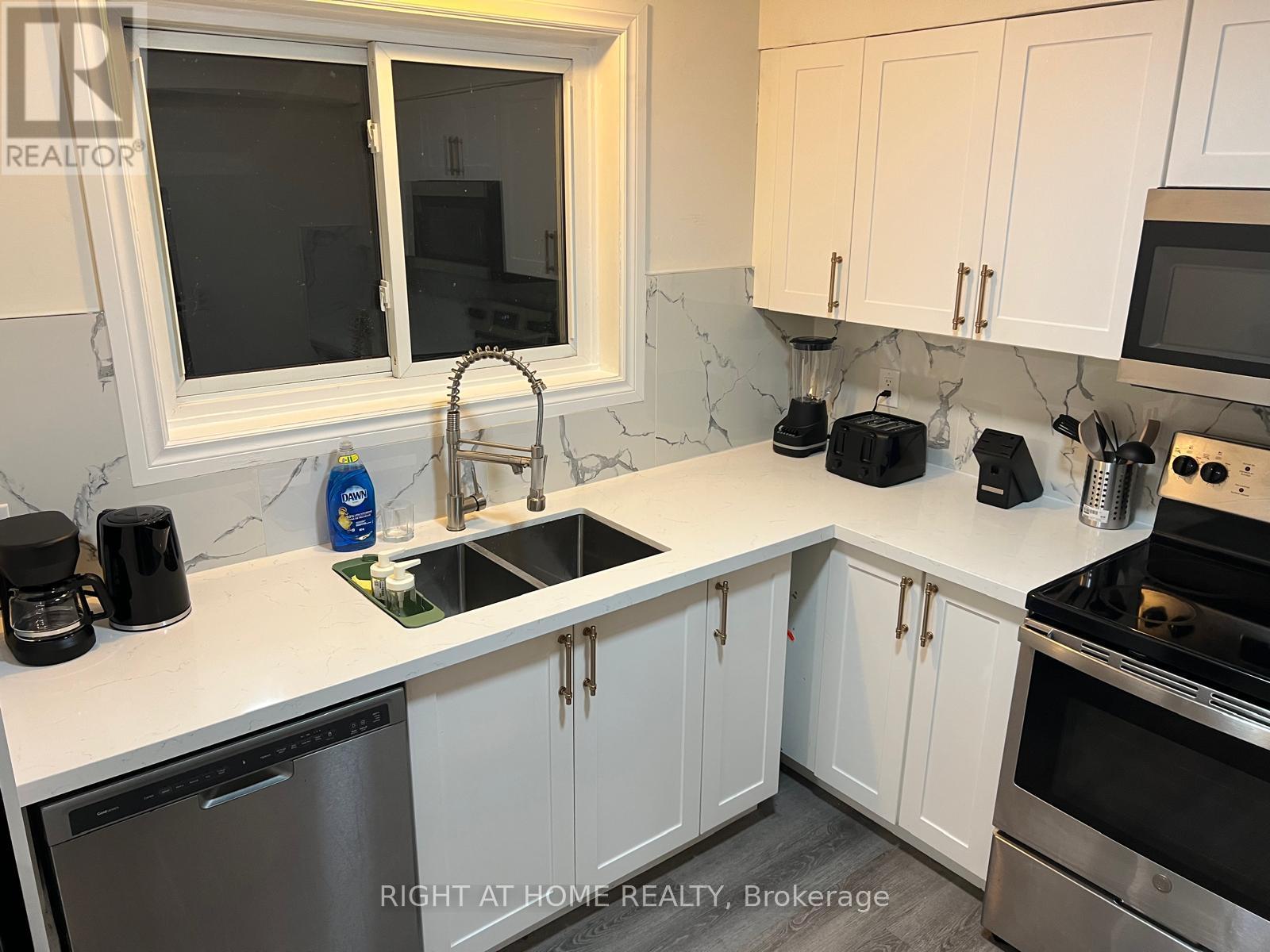 Unknown Address, ,     - Photo 19 - E12647368