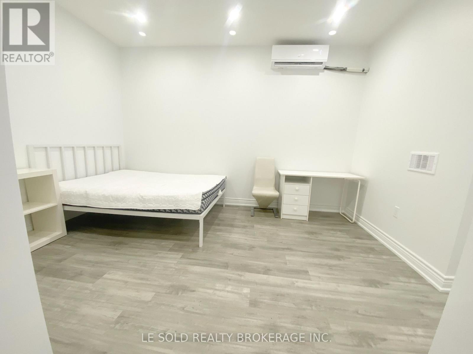 Room L101 - 81 Hallam Street, Toronto, Ontario  M6H 1W7 - Photo 6 - W12631826
