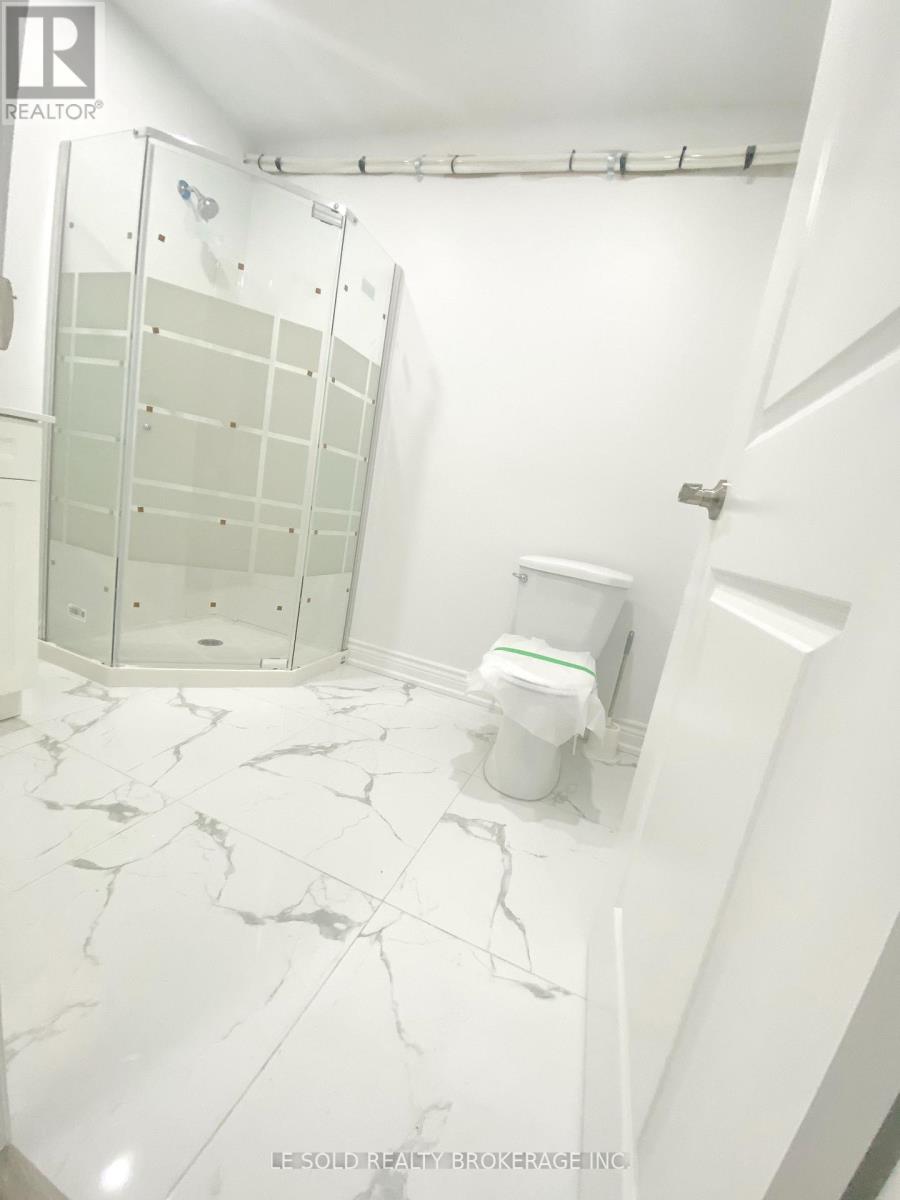 Room L101 - 81 Hallam Street, Toronto, Ontario  M6H 1W7 - Photo 8 - W12631826