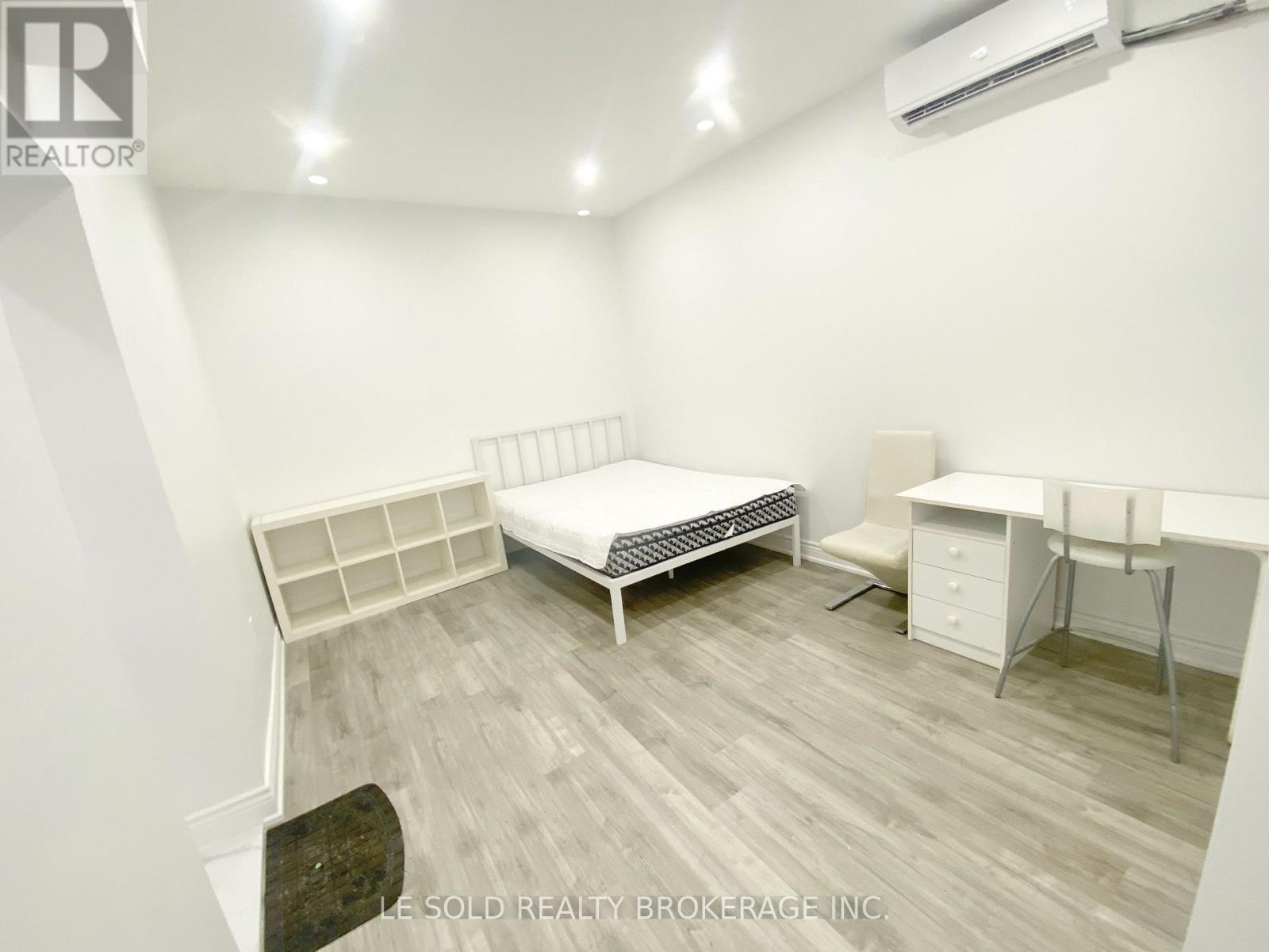Room L101 - 81 Hallam Street, Toronto, Ontario  M6H 1W7 - Photo 7 - W12631826