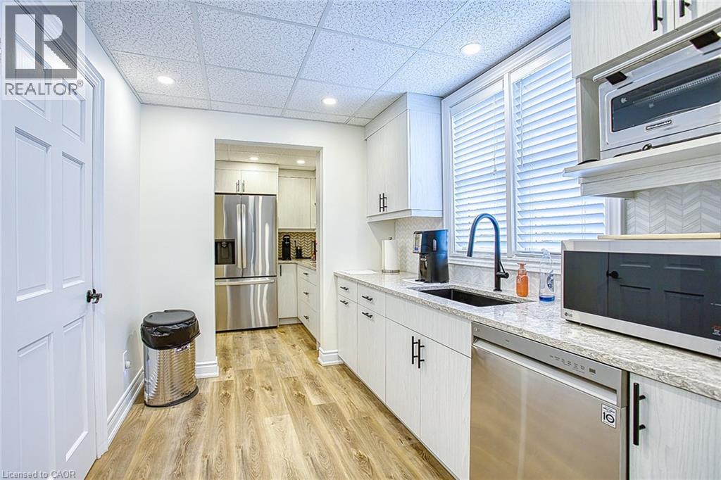 42 Ontario Street, Grimsby, Ontario  L3M 3H1 - Photo 17 - 40771502