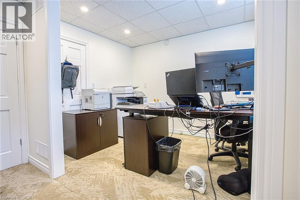 42 Ontario Street, Grimsby, Ontario  L3M 3H1 - Photo 16 - 40771502