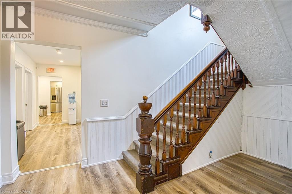 42 Ontario Street, Grimsby, Ontario  L3M 3H1 - Photo 11 - 40771502