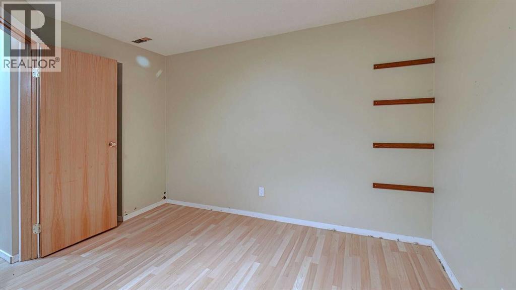 247 Shore Drive, Rural Rocky View County, Alberta  T2M 4L5 - Photo 32 - A2262909