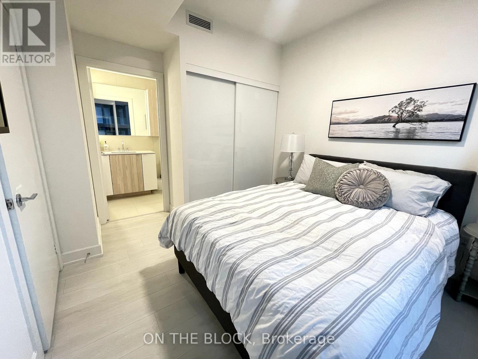 1312 - 35 Mercer Street, Toronto, Ontario  M5V 0V1 - Photo 3 - C12424539