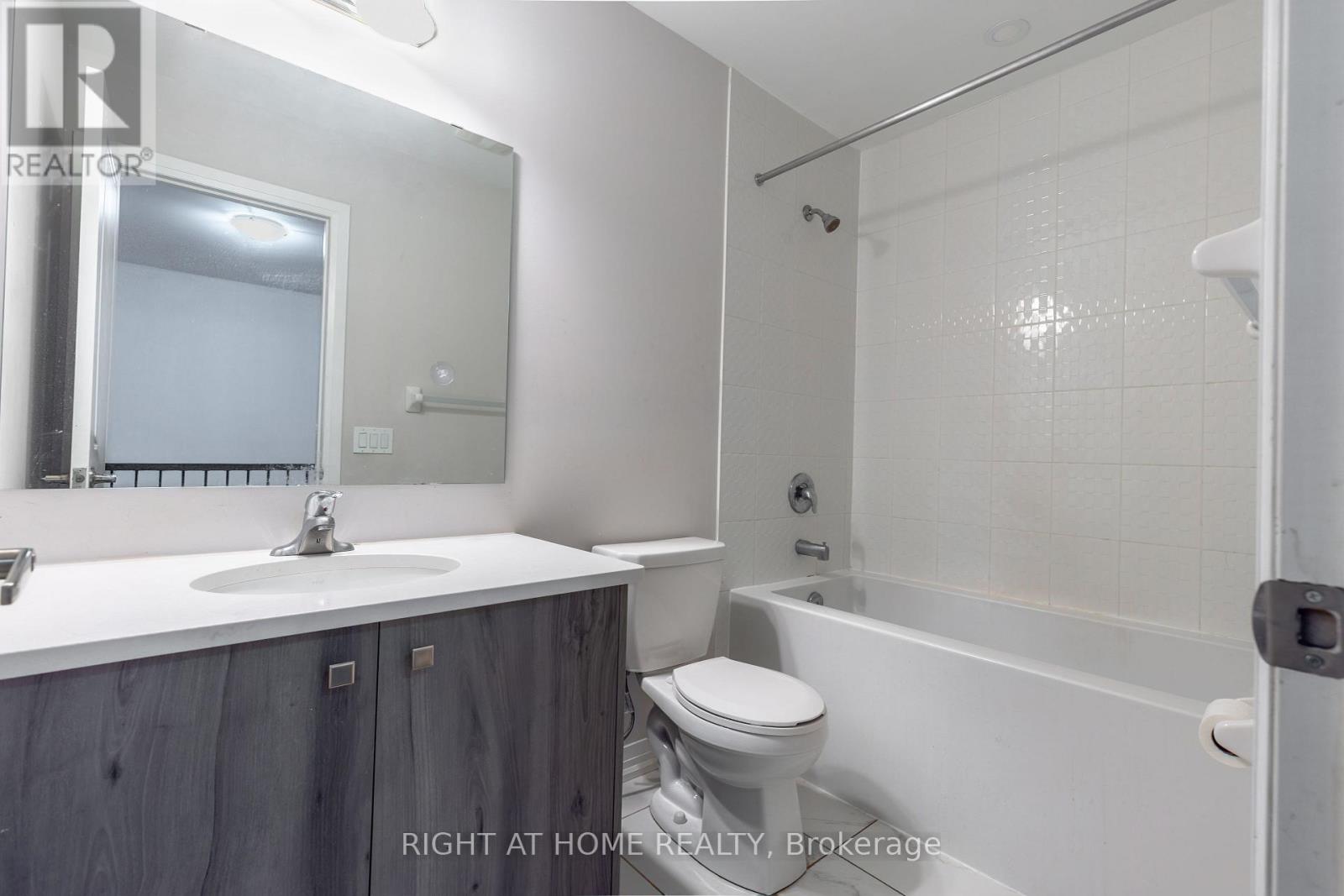 110 Yale Drive, Hamilton, Ontario  L0R 1W0 - Photo 29 - X12460074