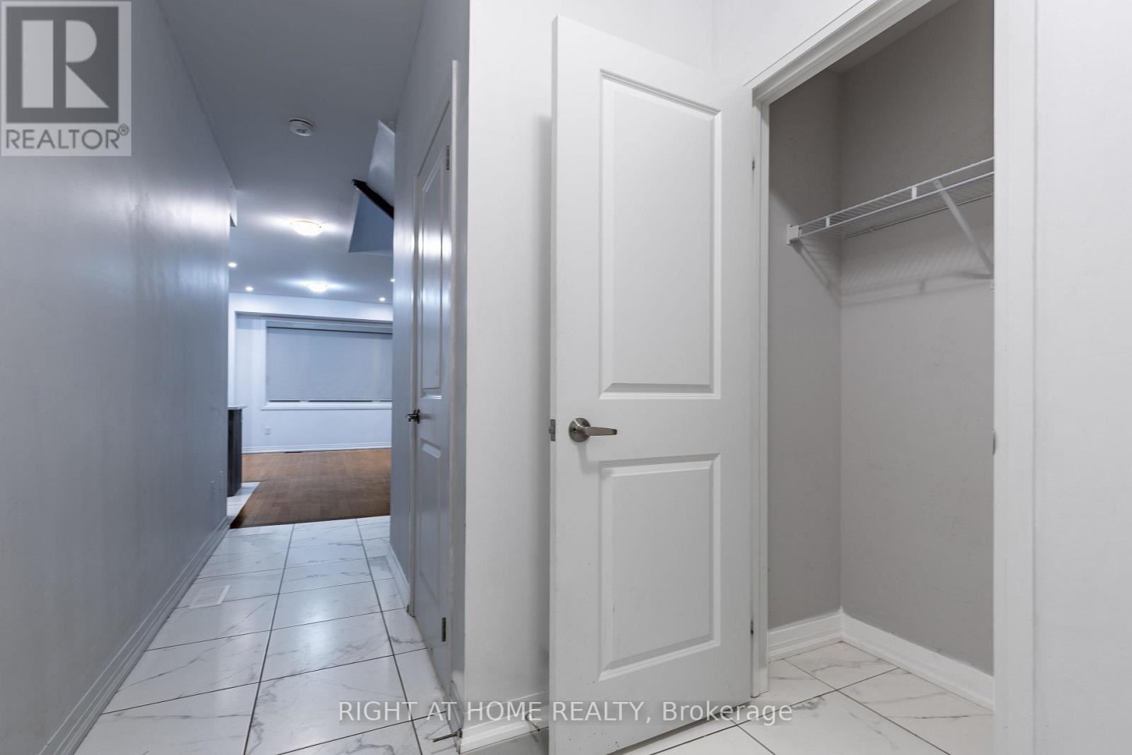 110 Yale Drive, Hamilton, Ontario  L0R 1W0 - Photo 3 - X12460074