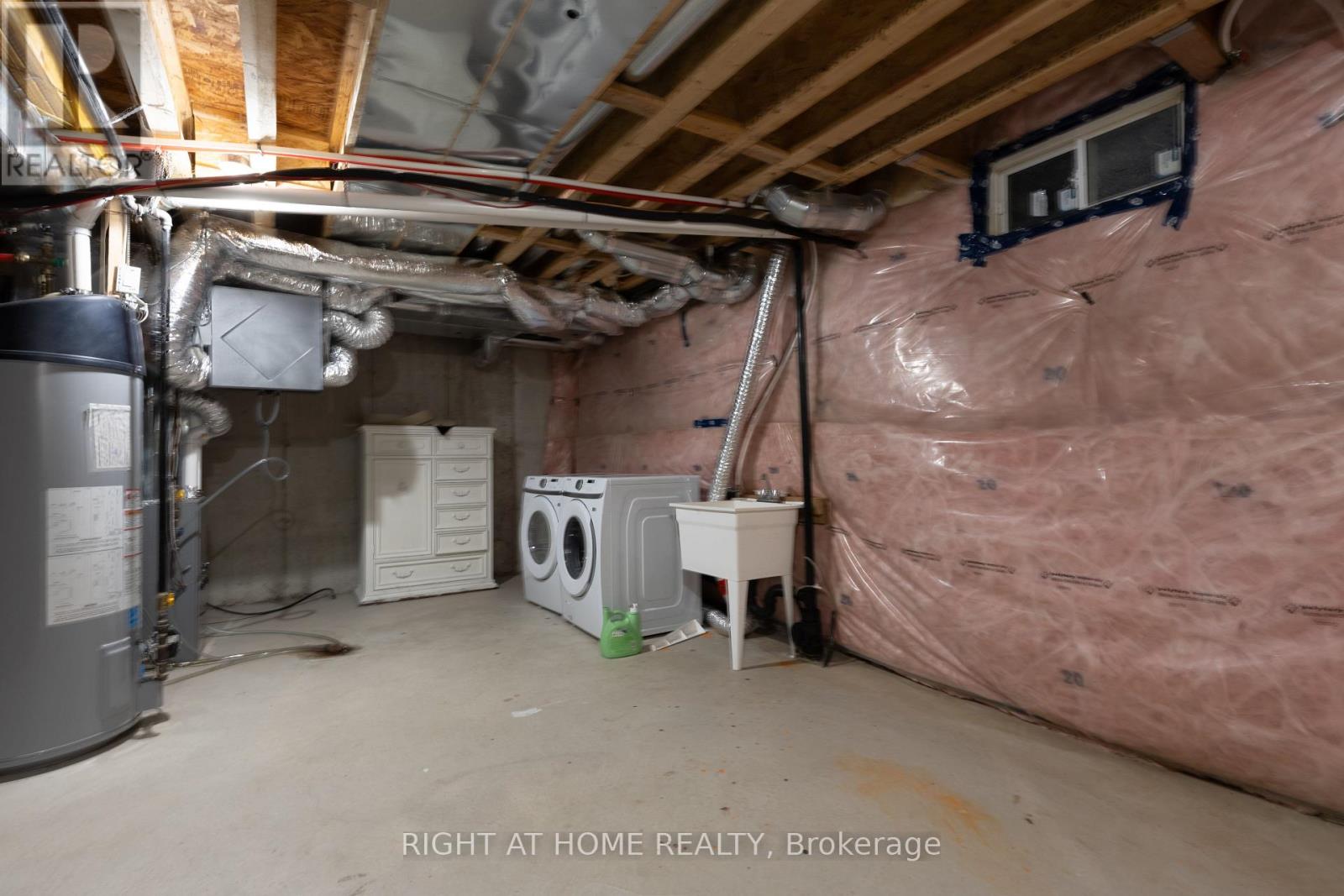 110 Yale Drive, Hamilton, Ontario  L0R 1W0 - Photo 32 - X12460074