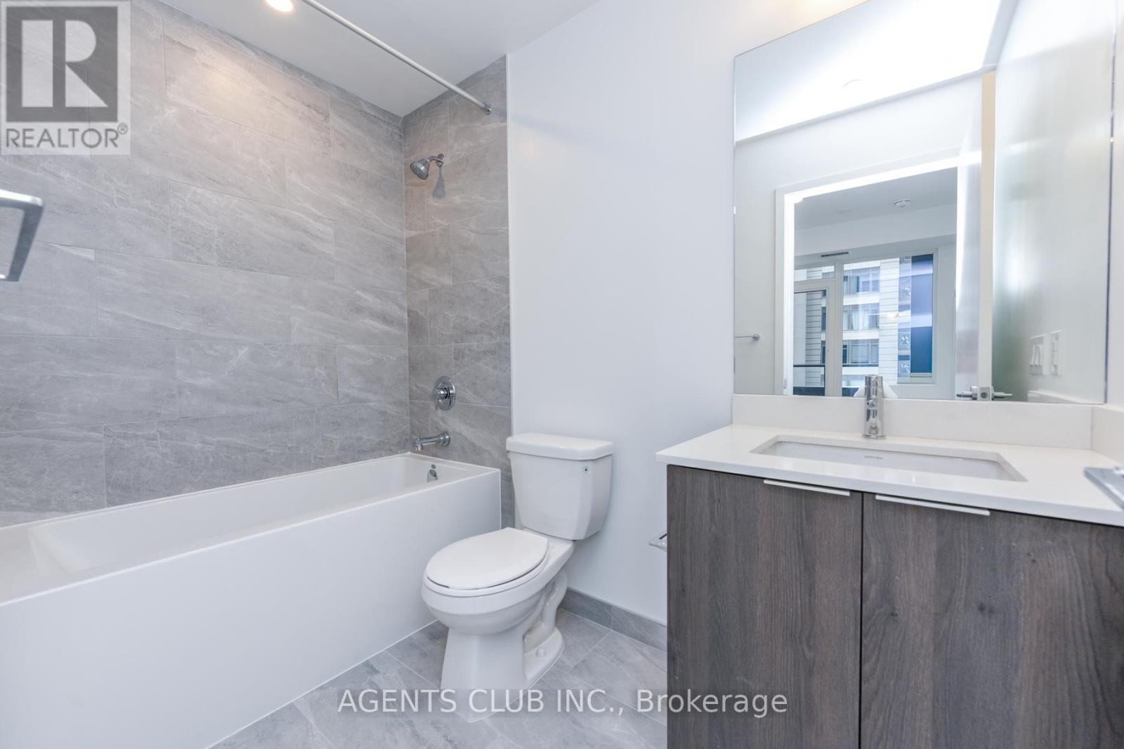 1405 - 395 Square One Drive, Mississauga, Ontario  L5B 0P6 - Photo 5 - W12647392