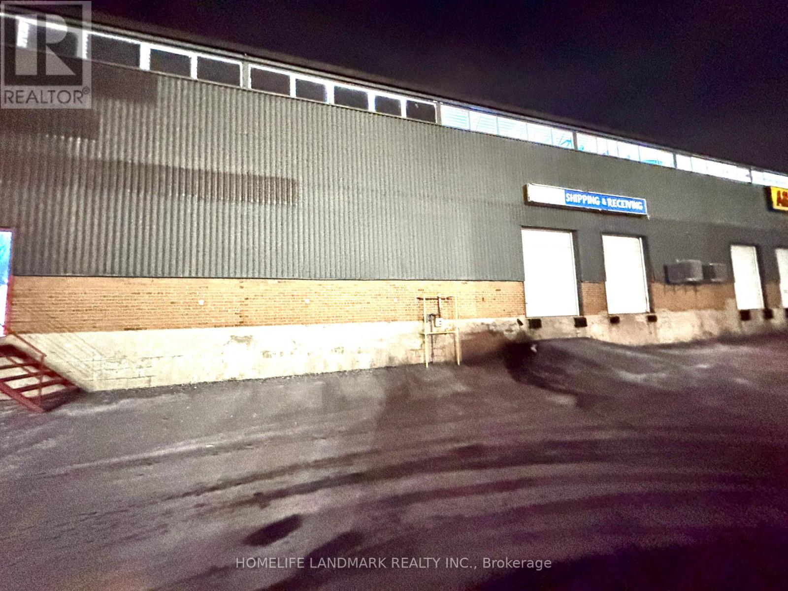 1 - 1589 THE QUEENSWAY, Toronto, Ontario