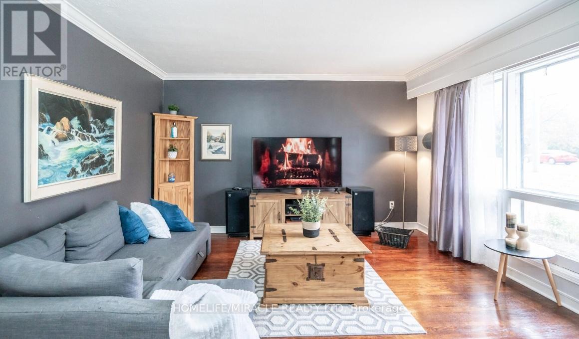 Main Floor - 511 Kennedy Road, Toronto, Ontario  M1K 2B1 - Photo 3 - E12647410