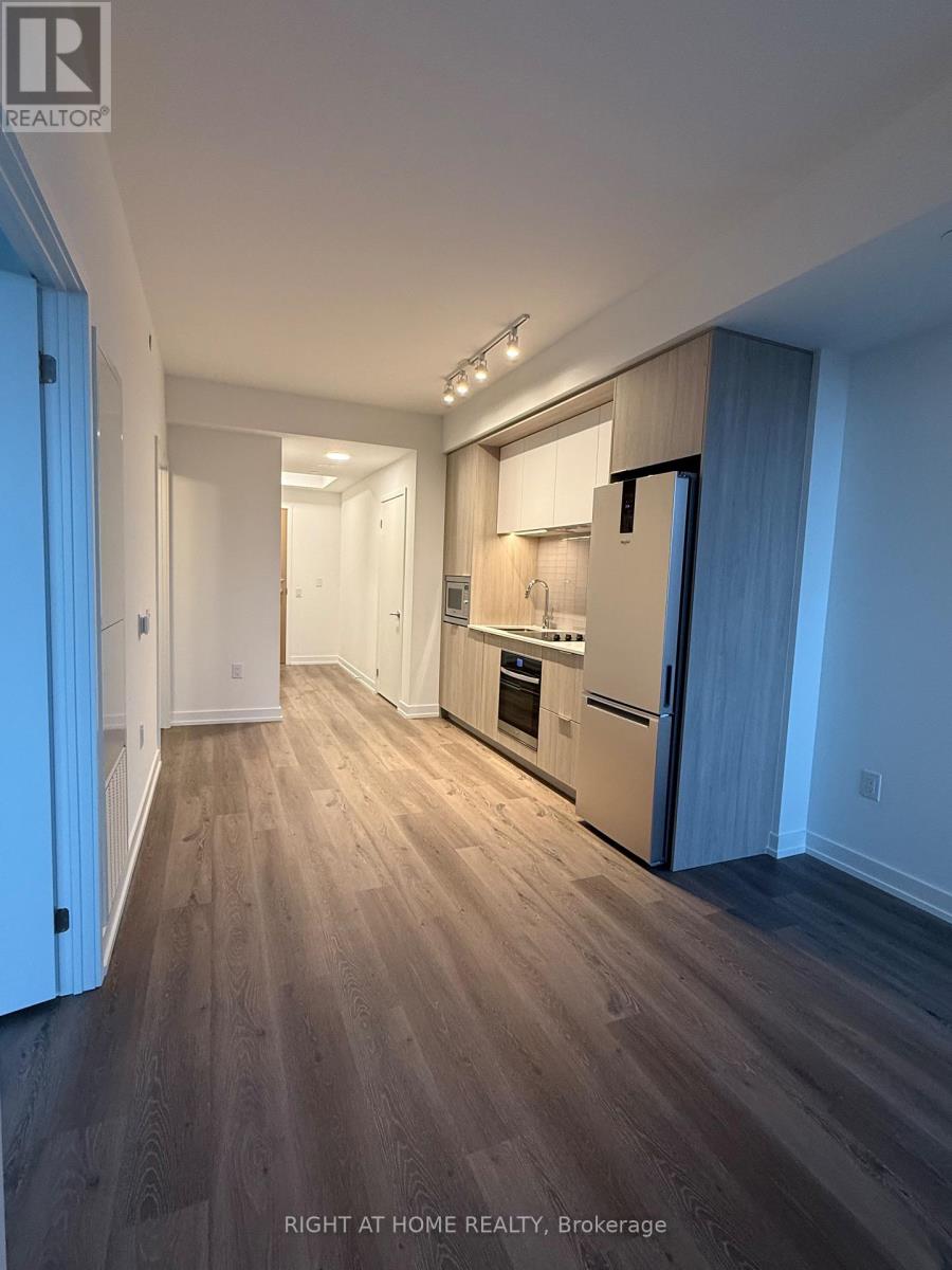 3912 - 395 Square One Drive, Mississauga, Ontario  L5B 0P6 - Photo 17 - W12647400