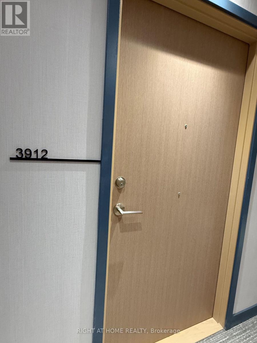3912 - 395 Square One Drive, Mississauga, Ontario  L5B 0P6 - Photo 6 - W12647400