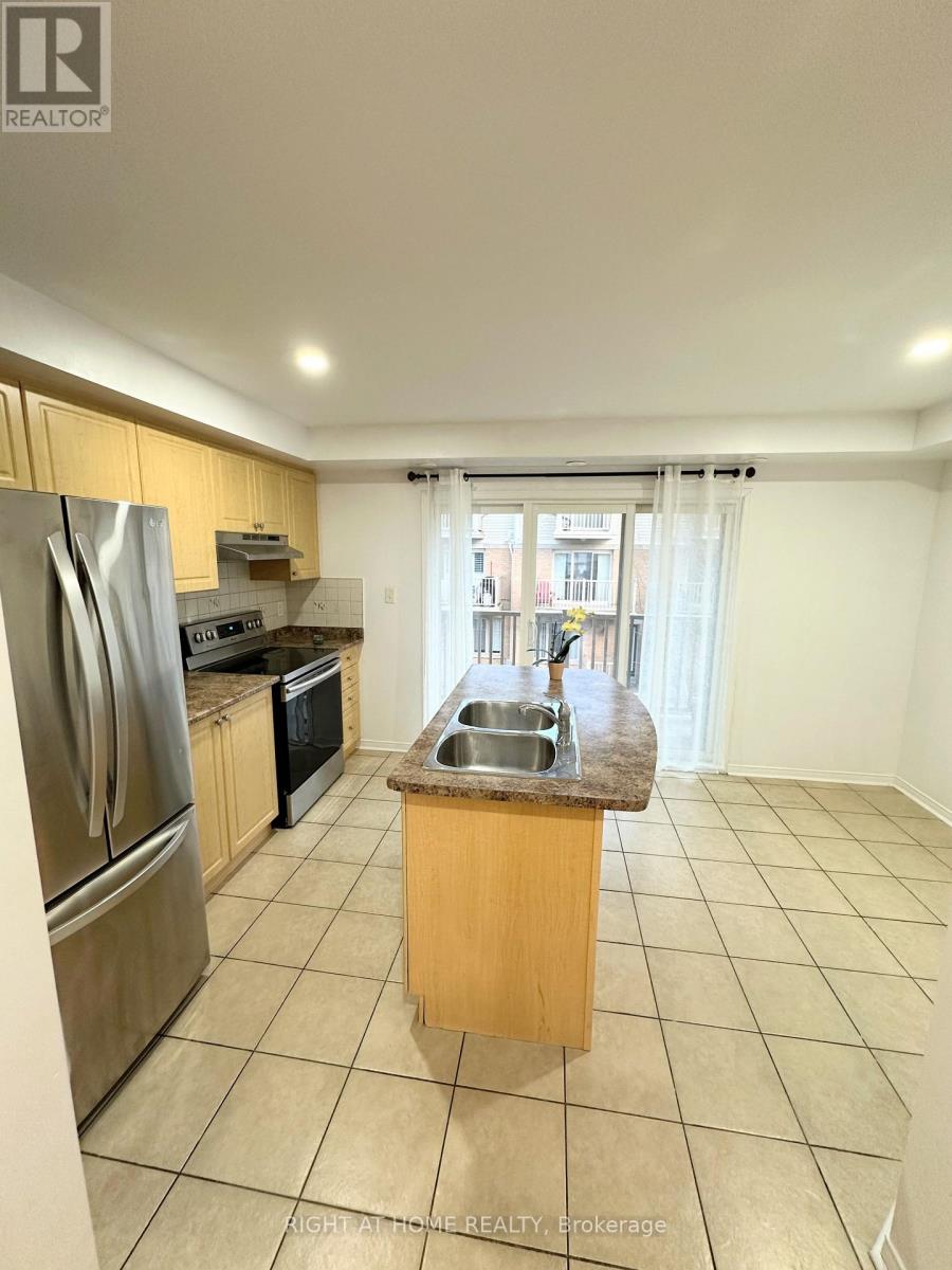 74 - 3250 Bentley Drive, Mississauga, Ontario  L5M 0P7 - Photo 4 - W12647412